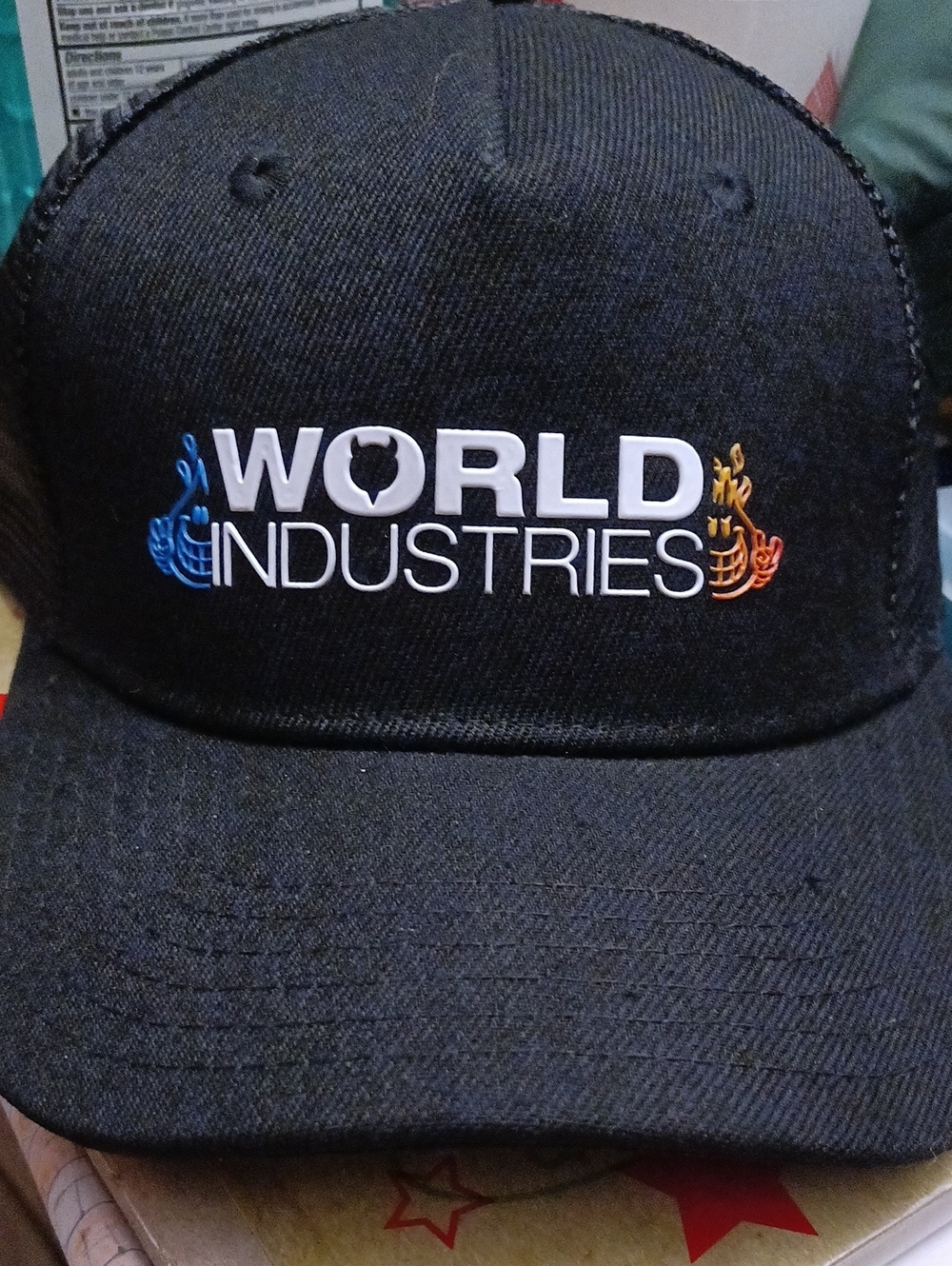 World Industries snapback trucker hat  NWT